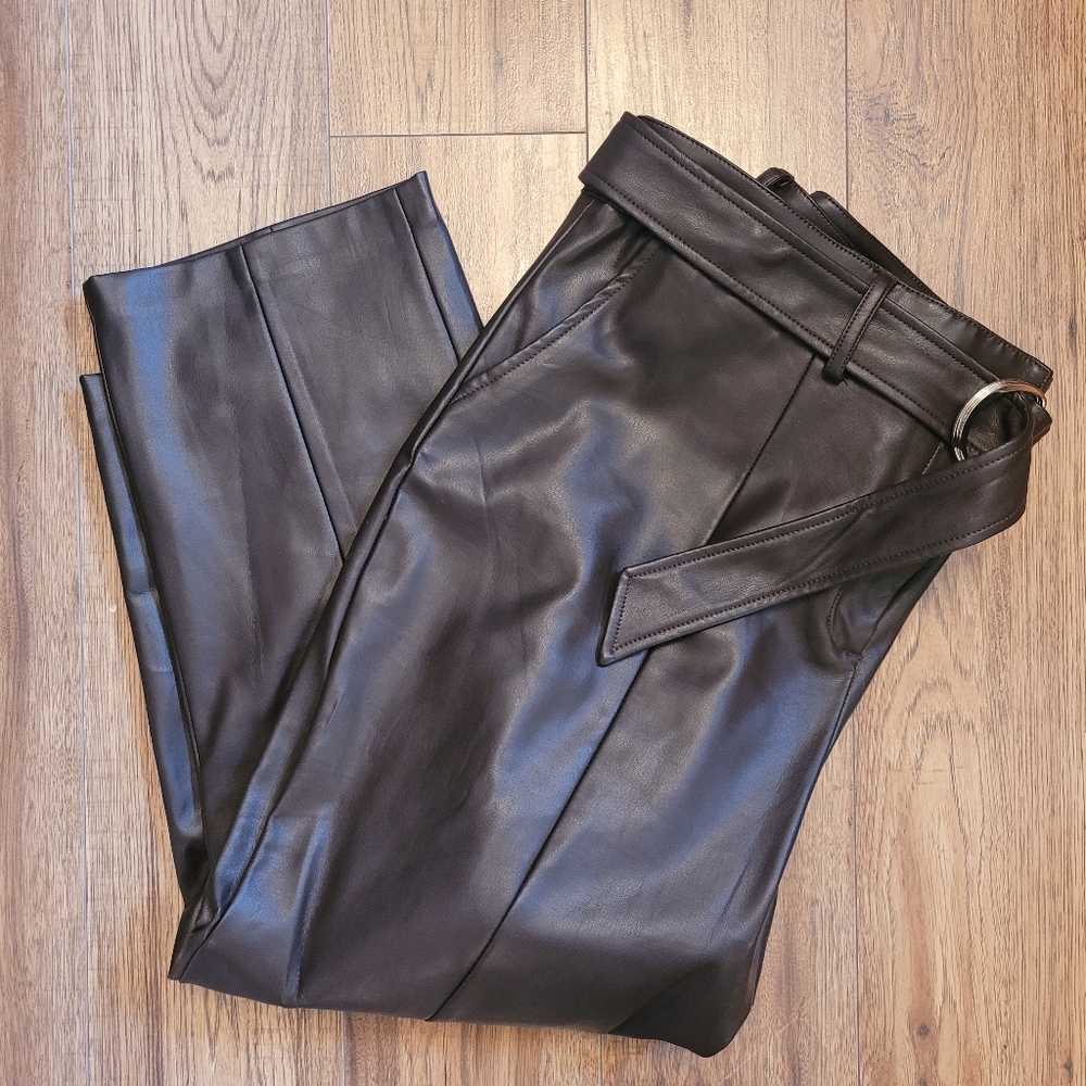 Additionelle Faux Leather Croppes Trousers